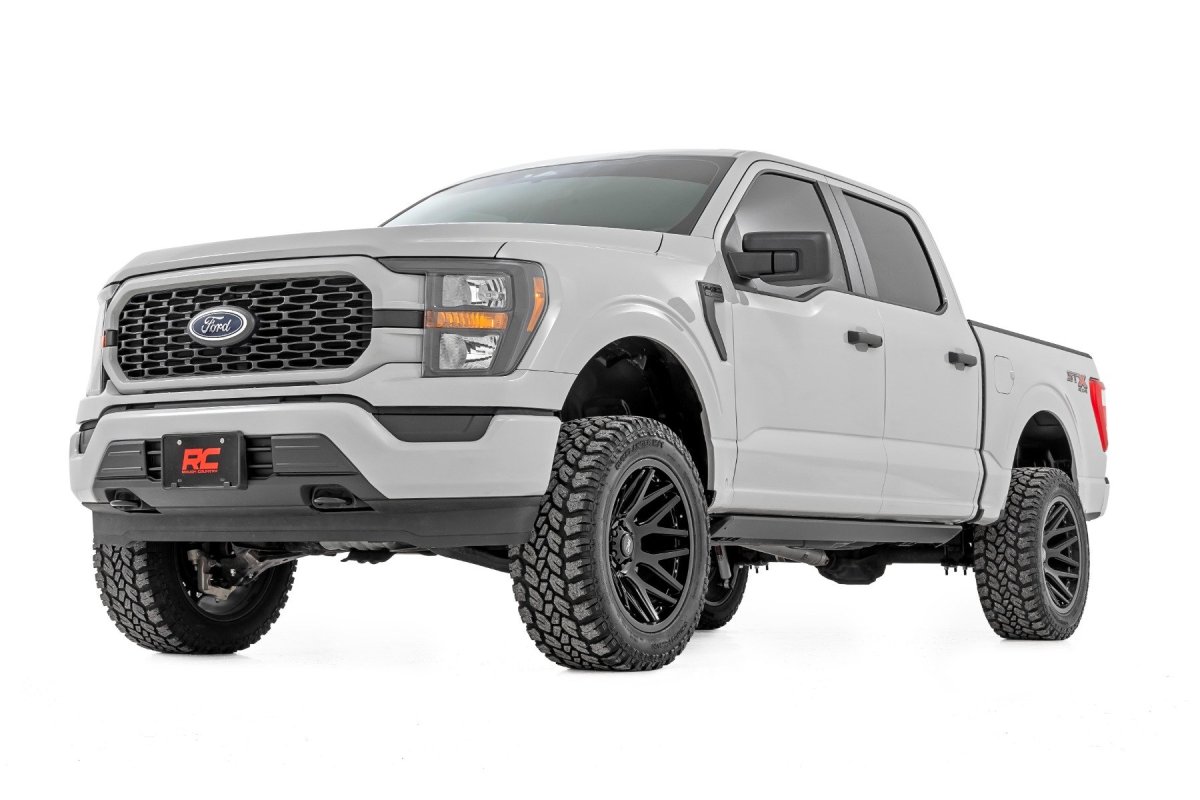 Ford F-150 Suspension Lift Kit - Front + Rear - Rough Country - 4 inch Lift Kit | Forged UCA | M1/M1 - '21-'24